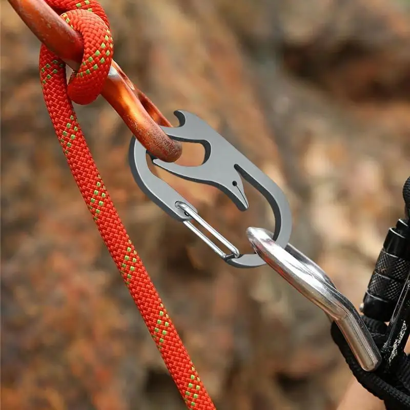 Tytanowy karabińczyk Otwieracz do butelek kluczy Klips zapobiegający zgubieniu Szybkozłączka Karabińczyk dla mężczyzn