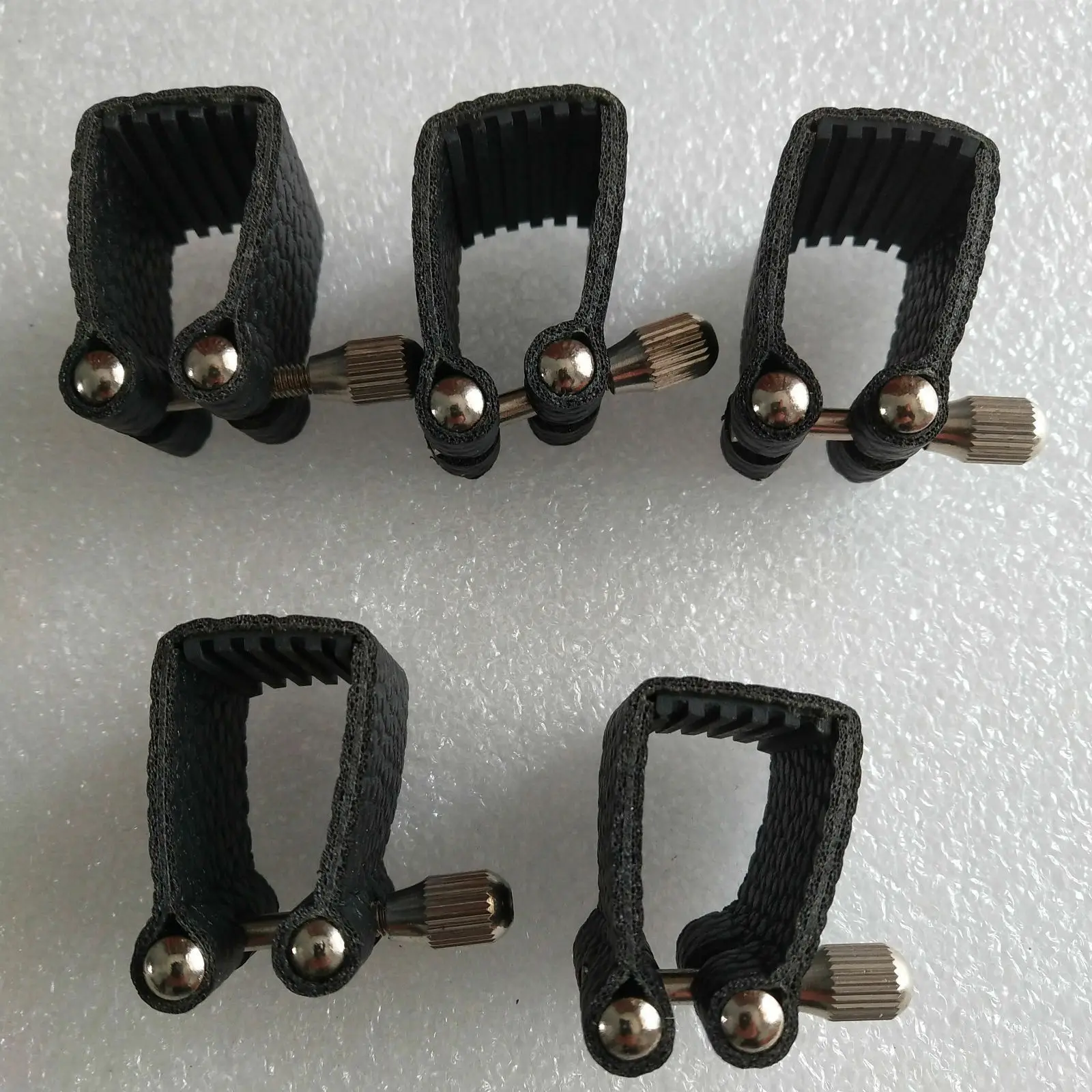 

Ligature for Alto Saxophone Metal Mouthpiece /Sax Accessories