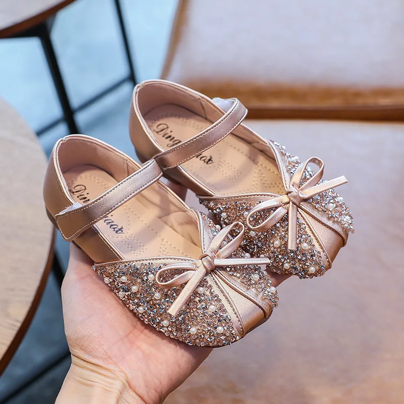 

Baby Girls Shoes Kids Cute Princess Bow-knot Flat Shiny Leather Sandals Fashion Sequin Soft Kids Prom Shiny Shoes