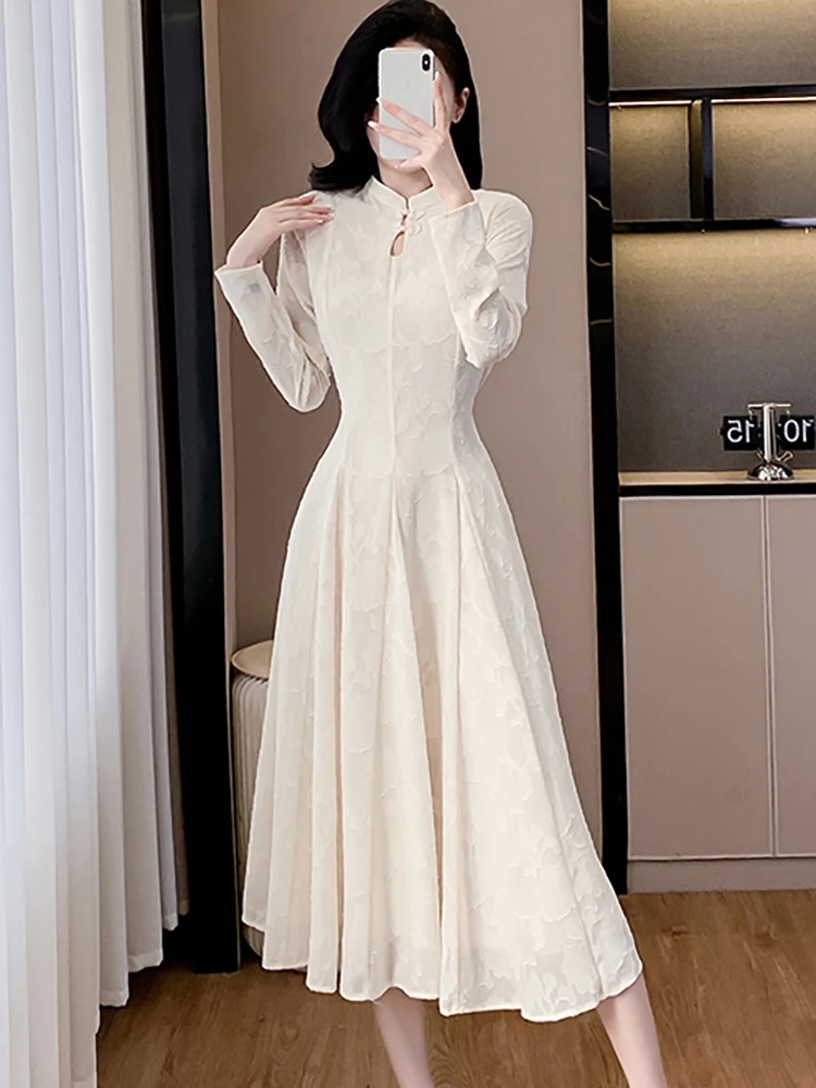 Осенне-зимнее белое жаккардовое шикарное длинное платье с оборками женское