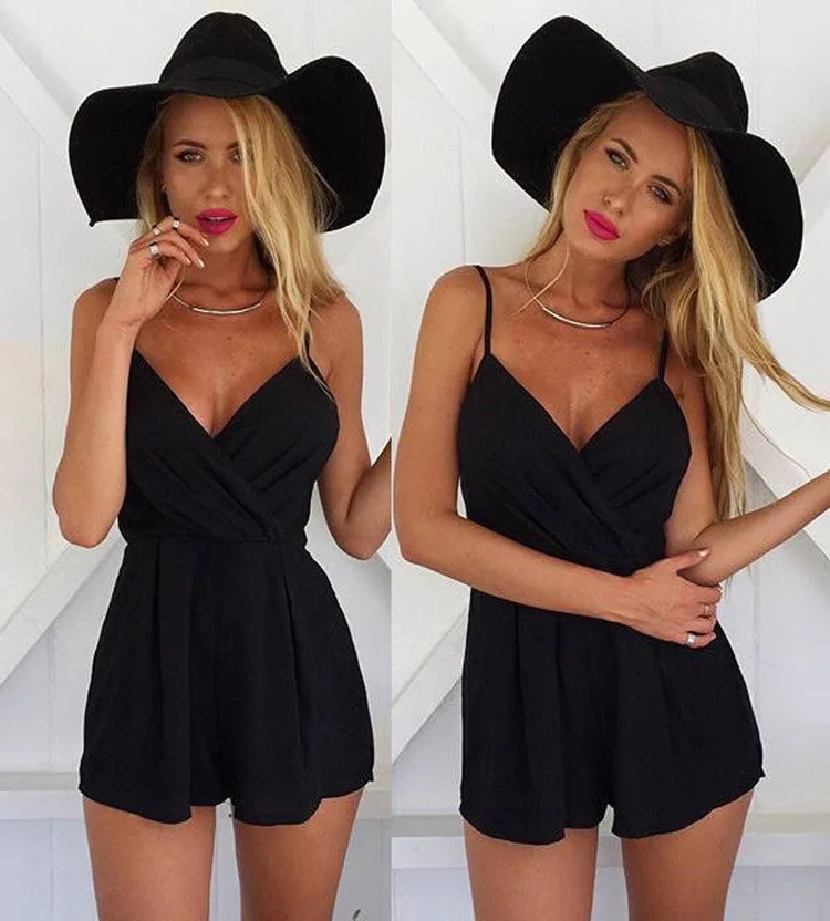 

2023 new summer casual fashion suspender V-neck sexy loose one-piece shorts for women