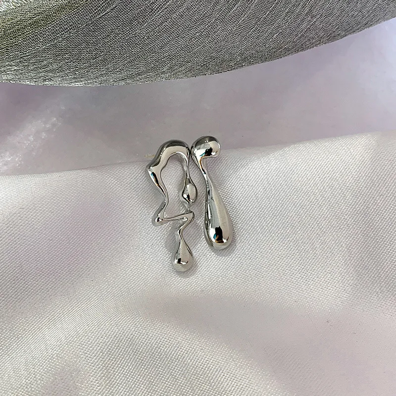 

Новинка 2022, крутые геометрические серьги из жидкого металла с необычным цирконием для женщин и мужчин, оптовая продажа ювелирных изделий