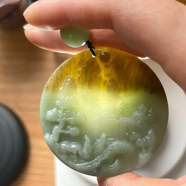 

Hotan Jade Double-sided Carved Mountain Badge, Handlebar Piece, Sweater Pendant