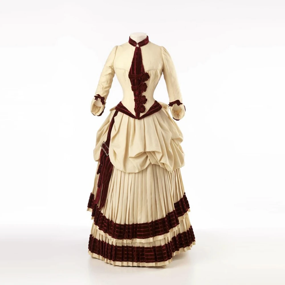 Викторианское королевское платье 1880-х годов в стиле рококо метушня