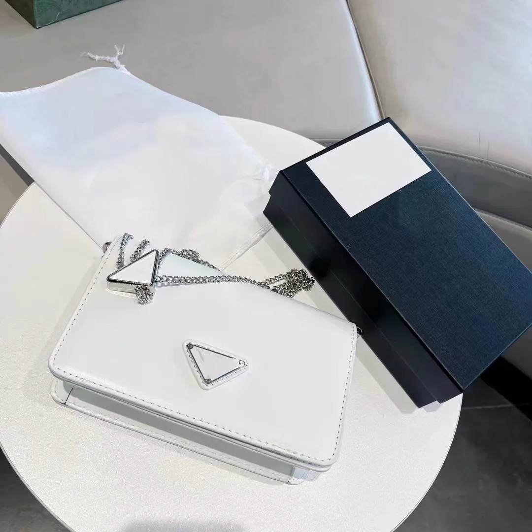 2022 New Chain Small Square Bag Triangle Label Women's Bright Leather Shoulder Bag Crossbody Bag Fashion Women's Bag Channels