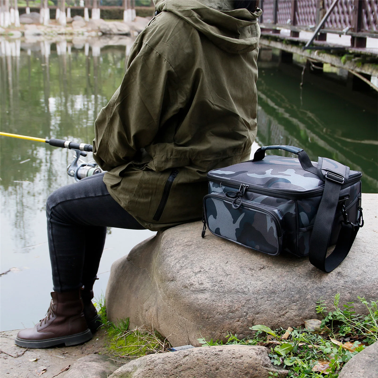 

Outdoor Fishing Bag Fishing Lures Tackle Gear Fishing Accessories Multifunctional Carp Fishing Storage Box Fold Travel Camping
