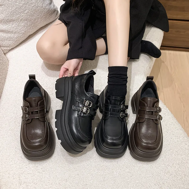 Туфли женские универсальные с мехом модная обувь в британском стиле лоферы на