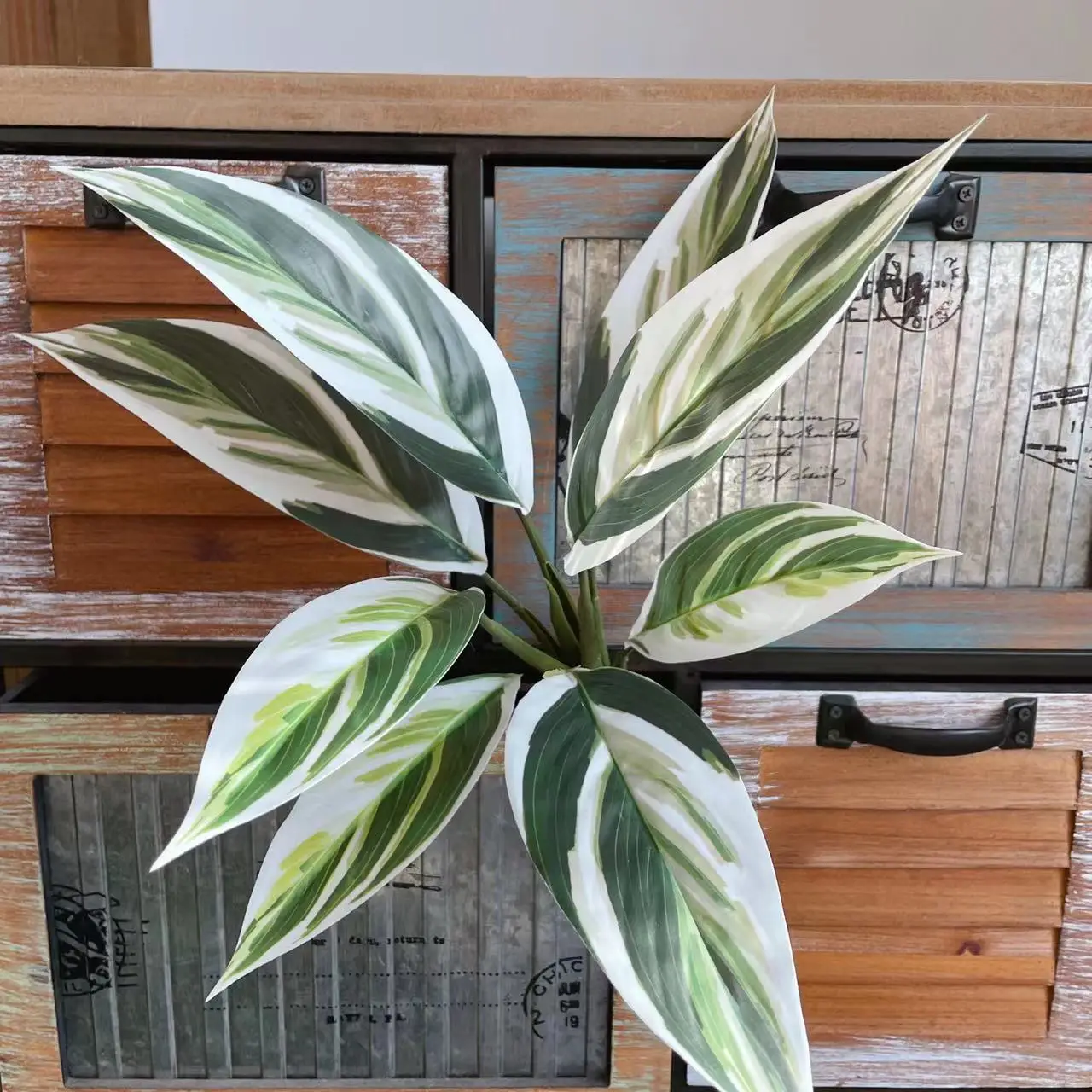 Искусственные листья яблока Green Aloes