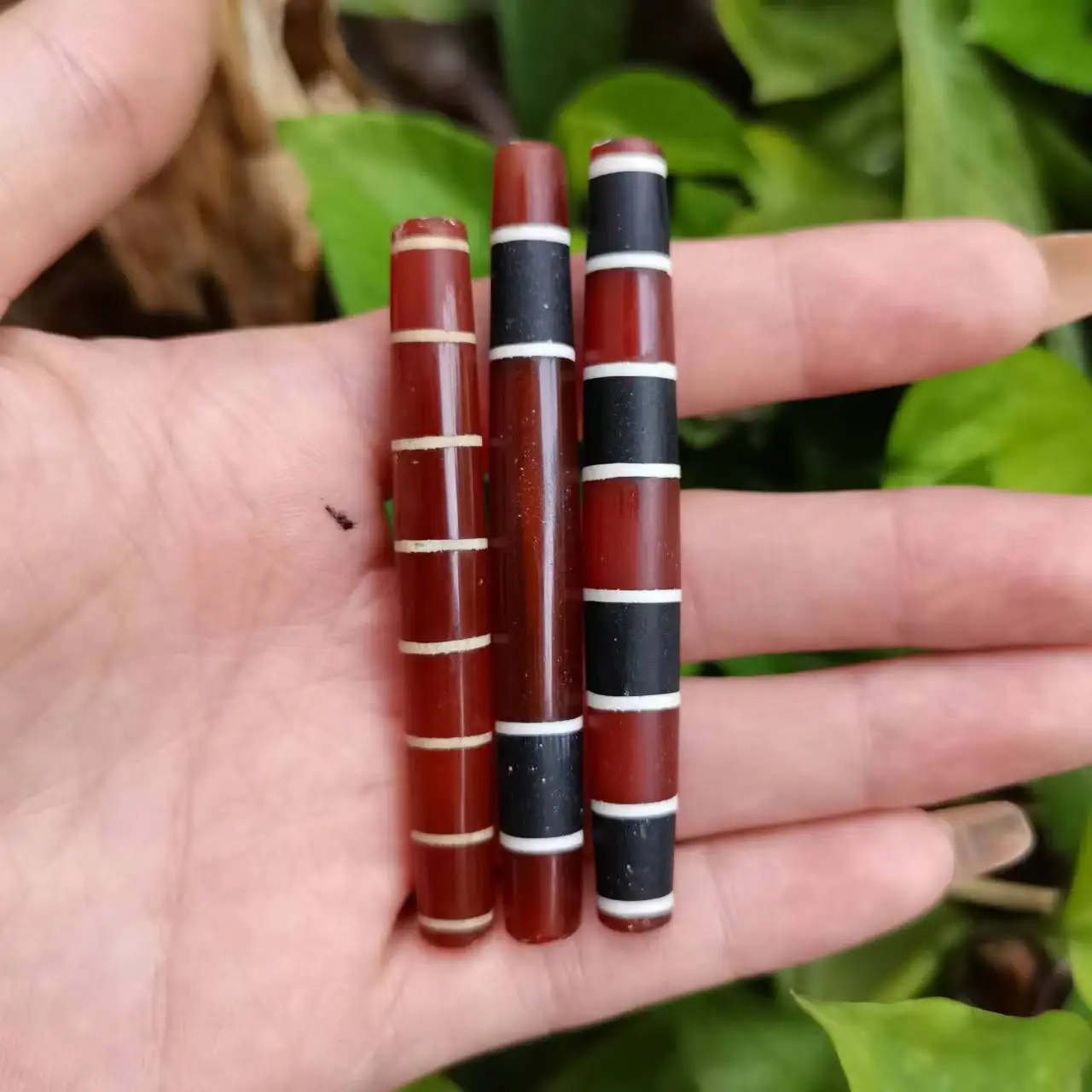 1pcs/lot Natural High-quality boutique West Asian ancient beads carnelian etched long pipeline beads amulet folk-custom jewelry