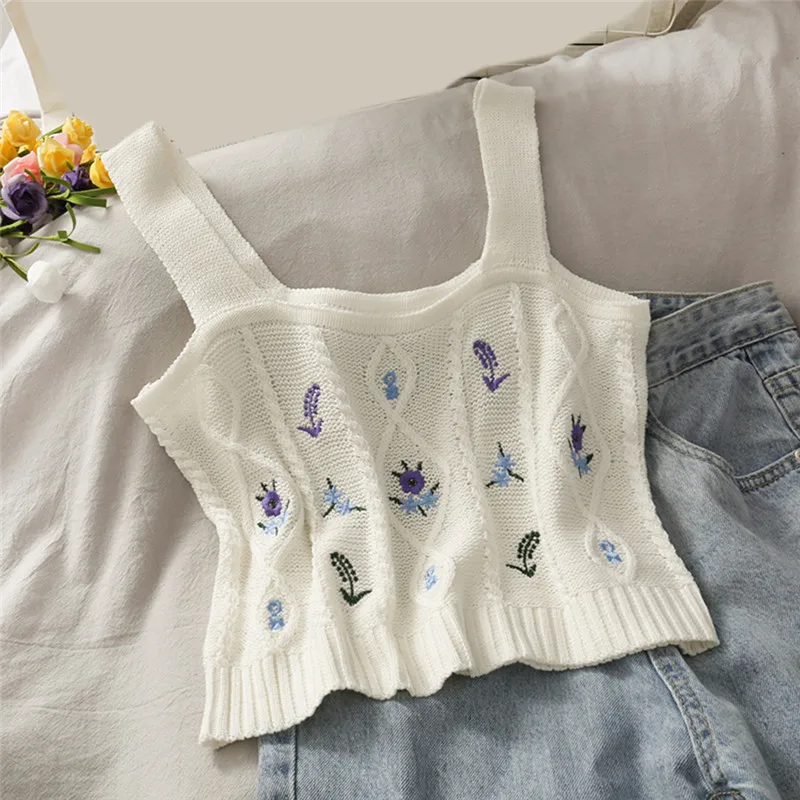 

Pearl Diary Women Knitted Crop Camis Top Ladies Floral Embroidery Knitted Short Vest Summer Sweater Vintage Tank Crop Camis Top