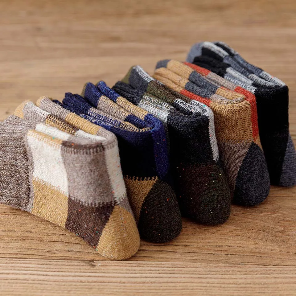 Winter Men's Wool Socks Thick Warm Harajuku Retro Large Size Plaid Casual Cashmere Long Merino Socks Men