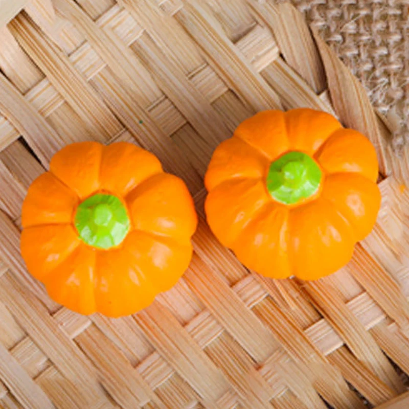 

Миниатюрная модель еды из пластика