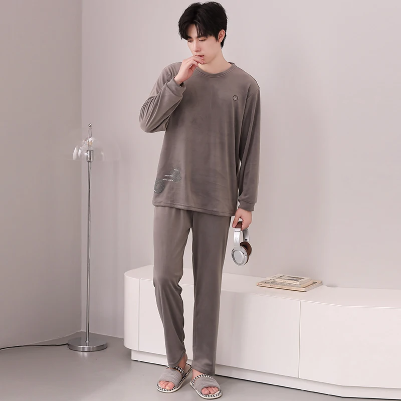 Мужские пижамы на осень и зиму бархатные большие размеры утолщенные 2024 новый