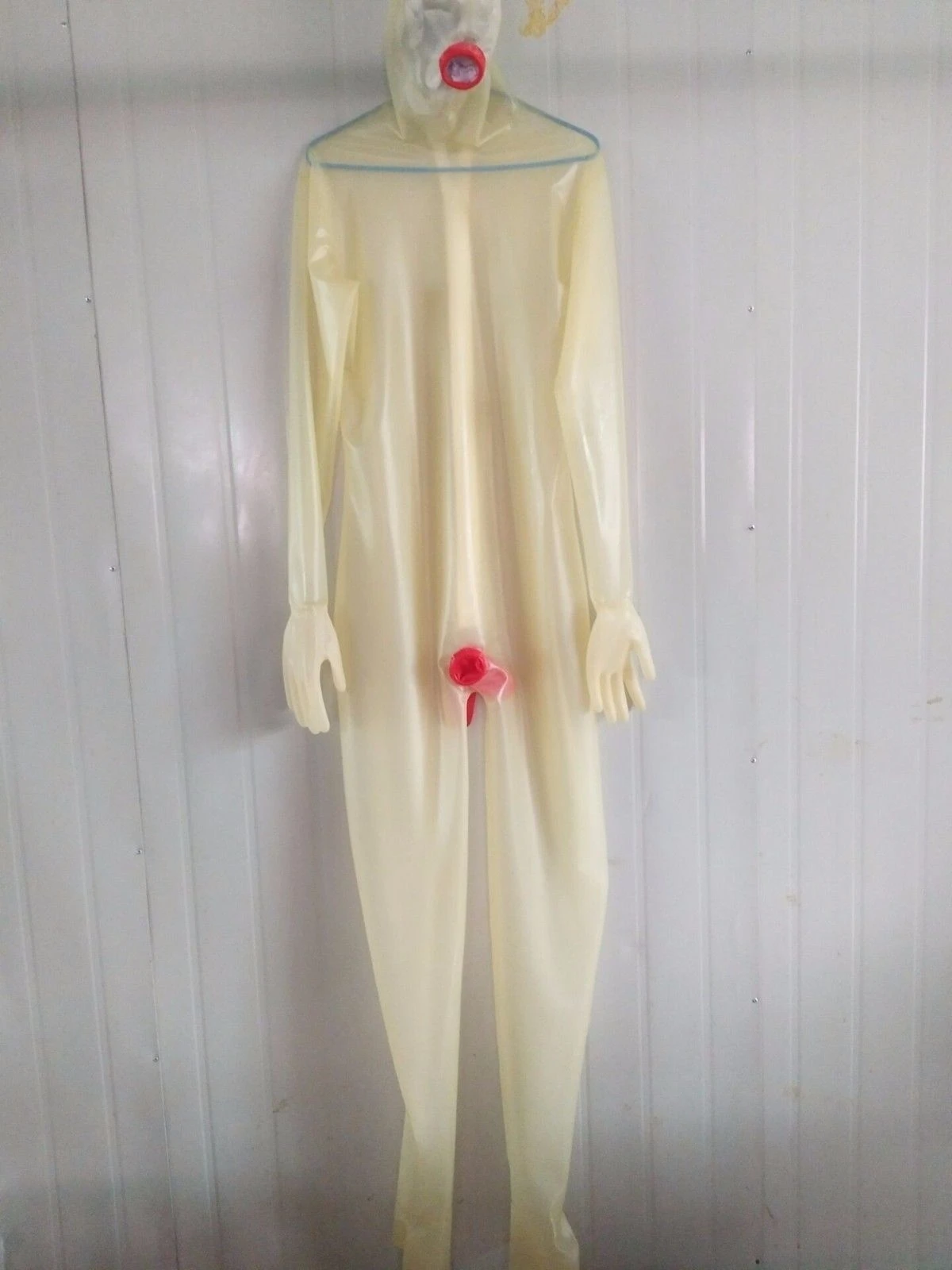 Латексные резиновые колготки прозрачная и красная бленда привлекательный