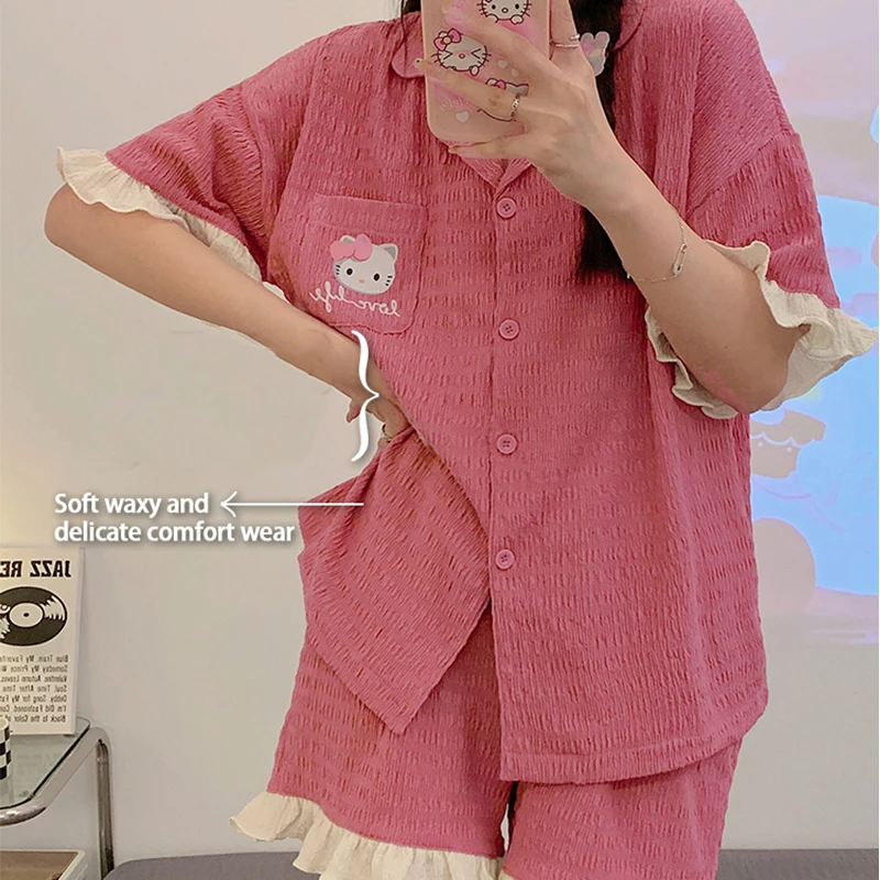 

Sanrios The New Pajamas Miss Summer Cotton Short Sleeve Shorts Female Student Cute Cartoon Hello Kitty Loungewear Two Piece Set