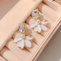 1pc ladies retro simple temperament geometric alloy flower pendant earrings 2022 new niche fashion high design zircon jewelry