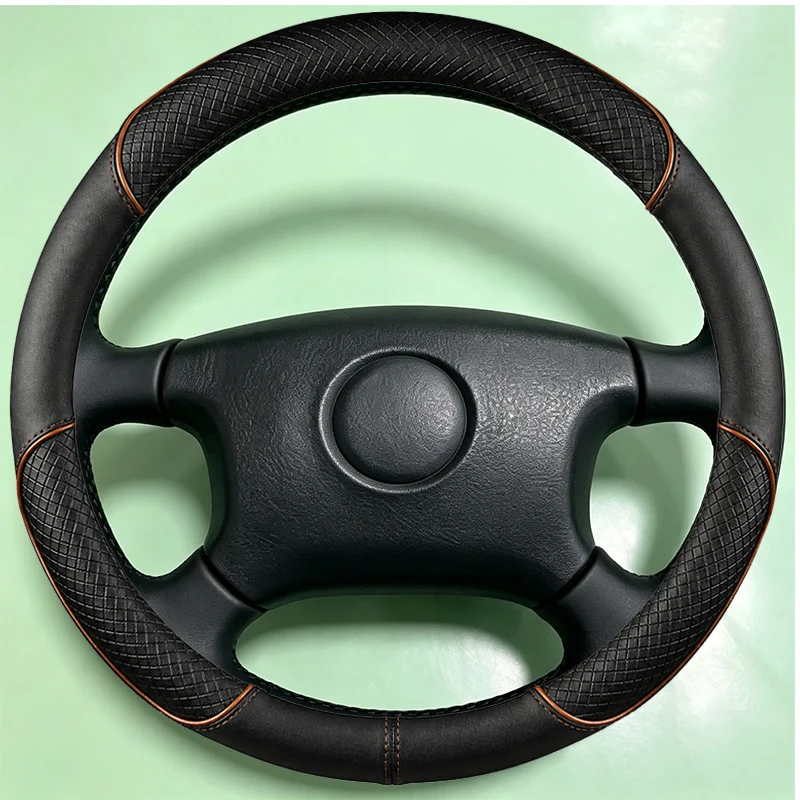 Фото Для Suzuki Vitara 1994-2004, полностью обшитый вручную чехол на руль из черной кожи наппа, аксессуар для салона автомобиля. №5