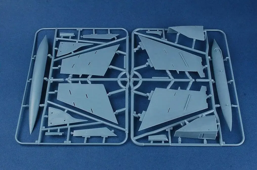 Kitty Hawk 80119 масштаб 1/48 MIG-25 P/PD модель Foxbat новая