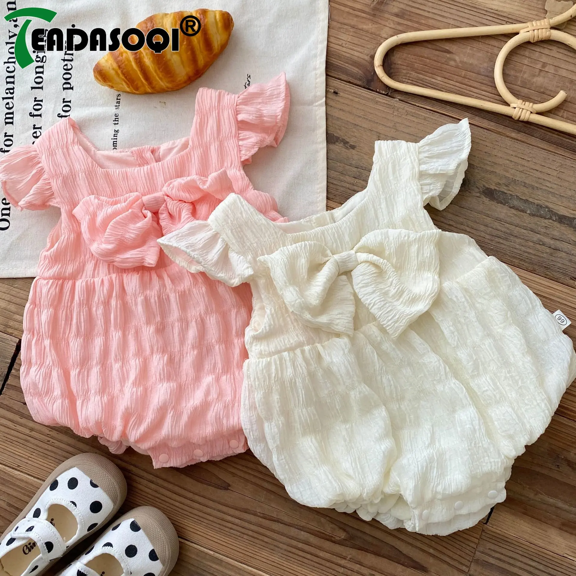 

Summer New In One-pieces Bodysuits 유아복 Newborn Baby Girls Fly Sleeve Bow Bud Cotton Outwear Infant Kids Princess Cute Clothing