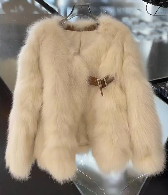 Короткая шуба из искусственного