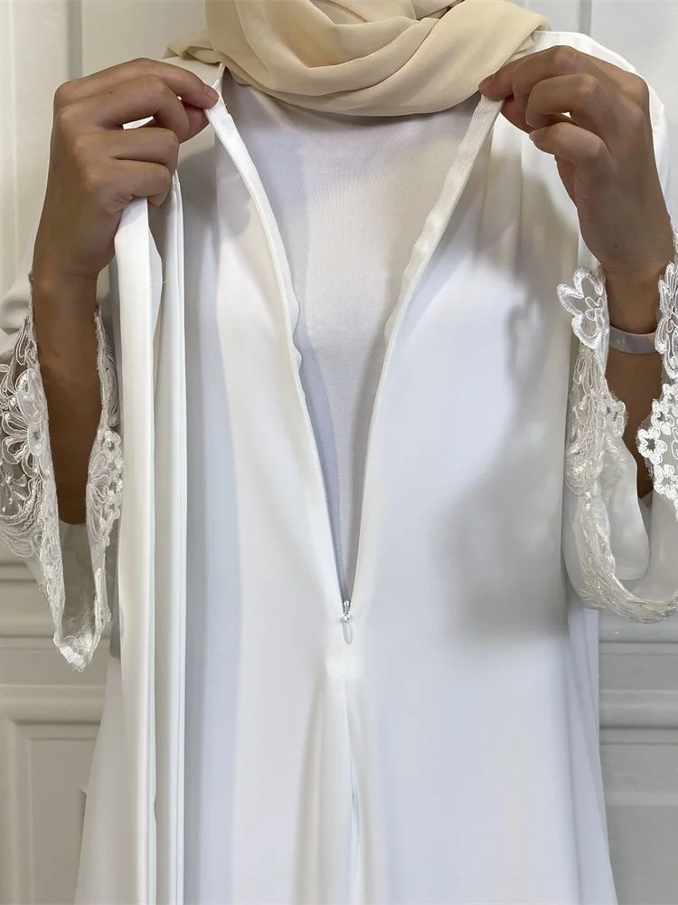 Ramadan Eid Lace Stitching Djellaba Muslim Dress Dubai Fashion Front Zipper Silky Abaya Lace Embroidery Robes Islam Clothes Robe