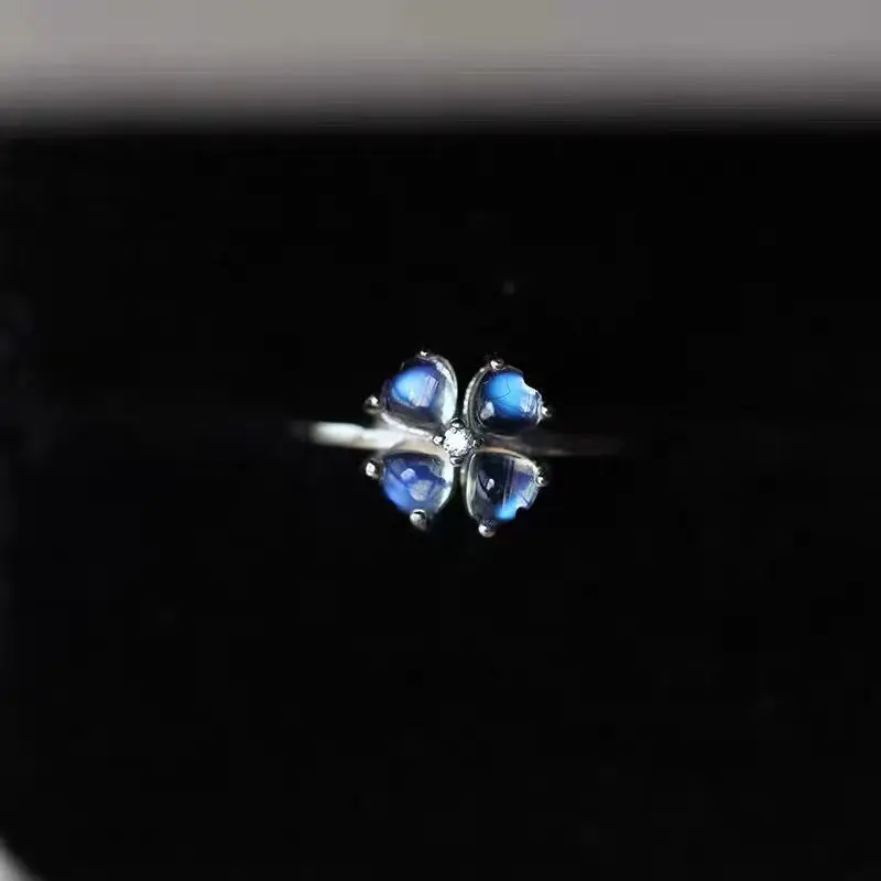

Lucky four-leaf clover blue moonstone transfer ring s925 sterling silver inlaid simple design style all-match