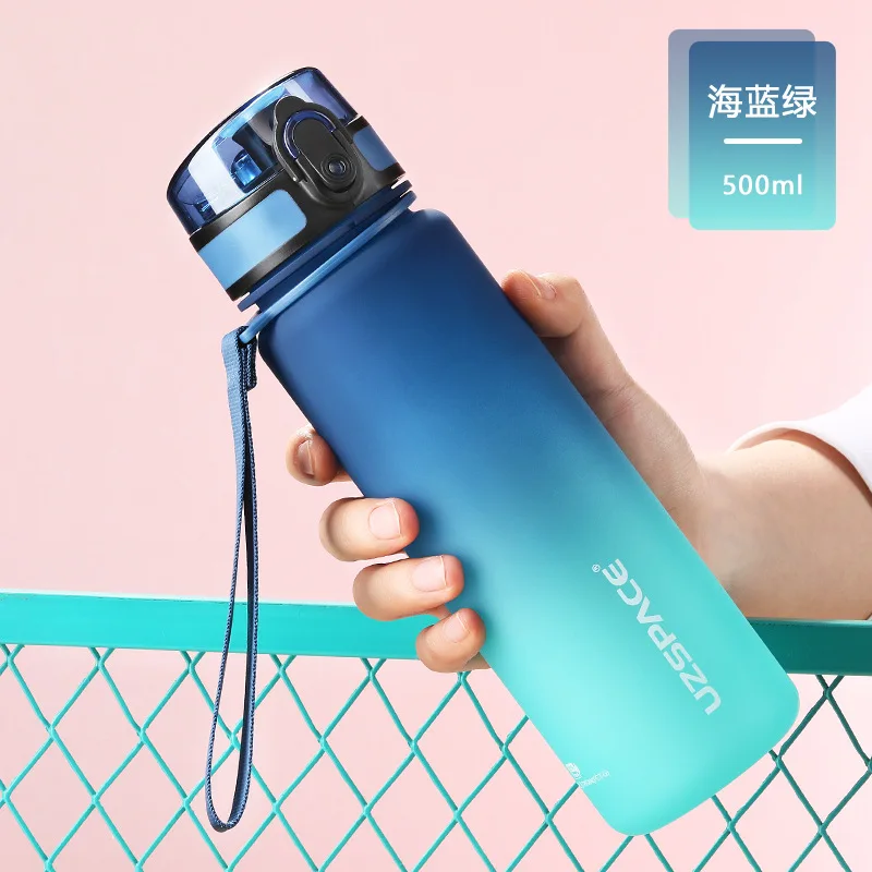 2022 New Small Fresh Sports Water Cup Gradient Street Shooter Recommends Large Capacity Tritan |