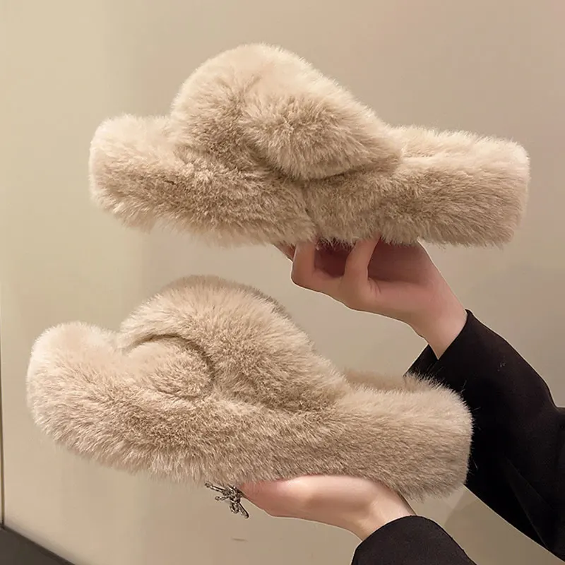 

Шлепанцы женские с мехом, сланцы из флока, на средней платформе, плюшевые дизайнерские, римские, резиновая обувь, лето 2022