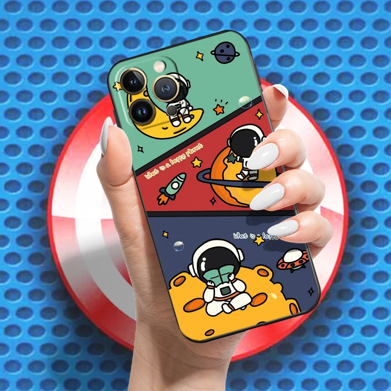 

Cute Astronaut Cartoon For Apple iPhone 13 12 11 Pro Mini X XR XS Max SE 5 6 6S 7 8 Plus Phone Case Carcasa Black Coque Soft