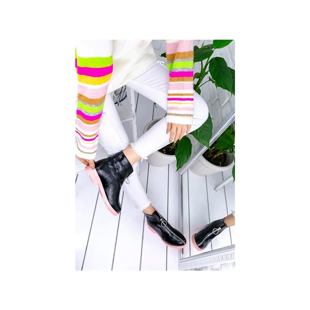 

Черные сапоги из жапанной кожи Dorlie Lili