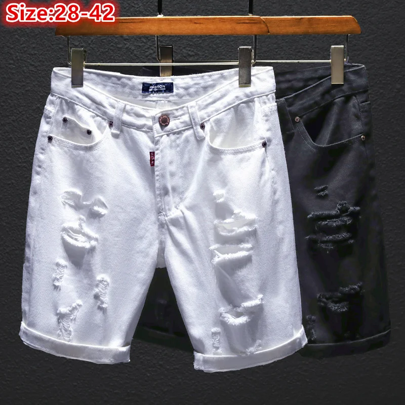

Летние джинсовые белые шорты, рваные черные половинные джинсы с дырками, популярные поцарапанные корейские состаренные бриджи для мальчиков, размеры 38, 40, 42