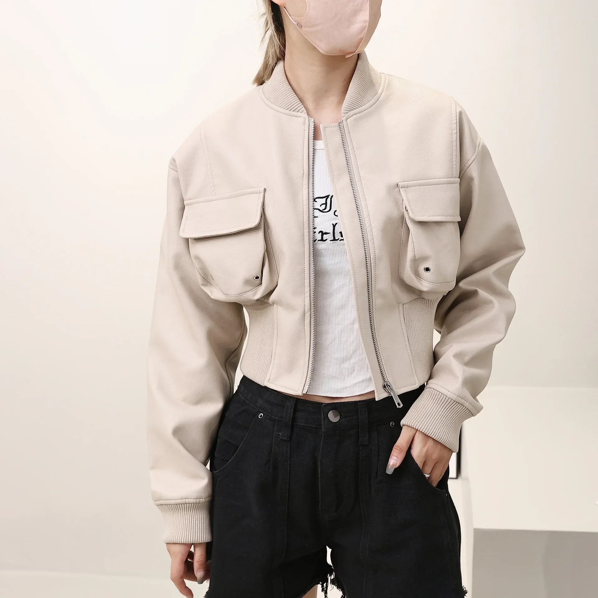 Женская кожаная куртка с большими карманами винтажная куртка-бомбер