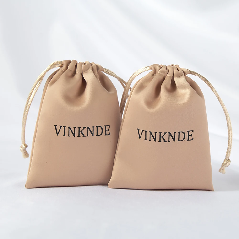 

Customized Logo Drawstring Gift Bags Peach Silk Jewelry Pouches 7X9cm Small Size Satin Ring Earrings Wedding Favor Candy Bay