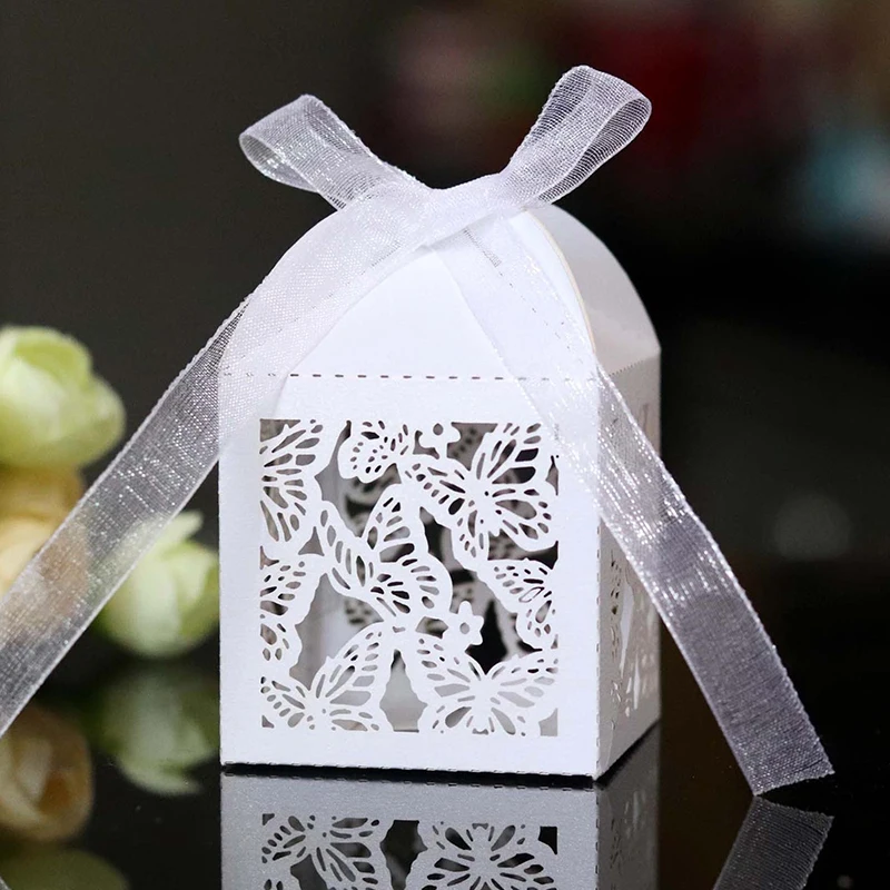

50pcs Candy Box Butterfly Gift Bag Paper Bags Favors for Guests Packaging Box for Wedding Birthday Children's Day Baptism Party