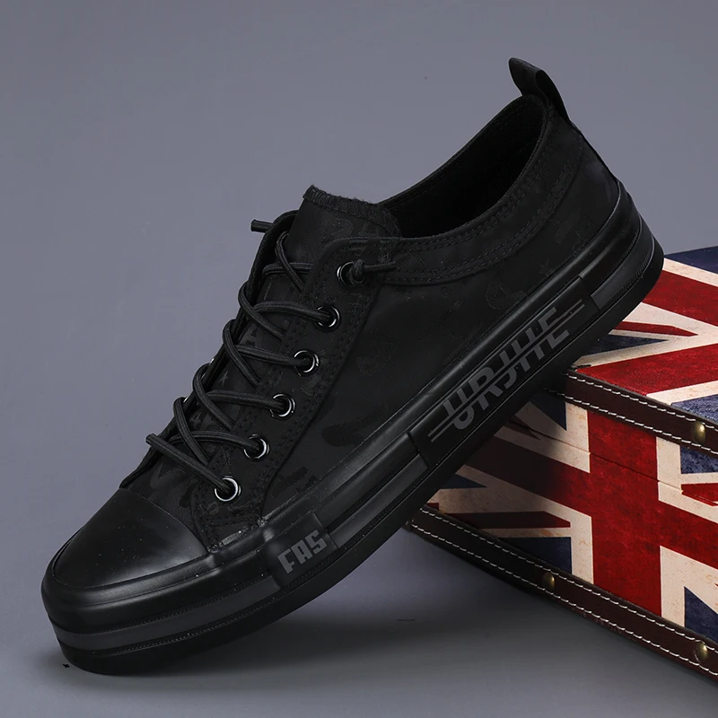 Рисунок 4 - Мужские парусиновые туфли