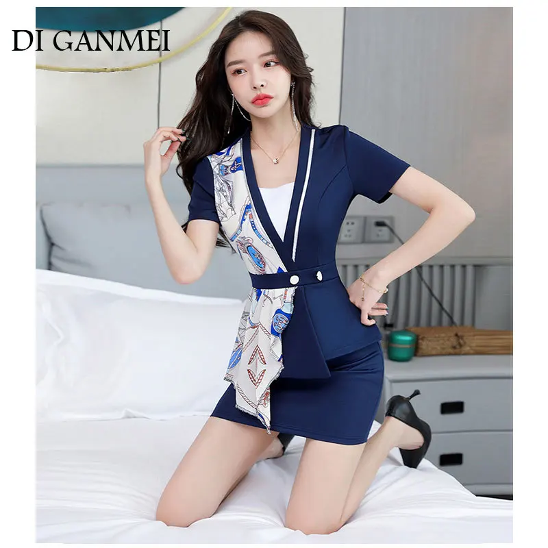 Новое поступление весенней модели униформы для приема официанта в гостиницу