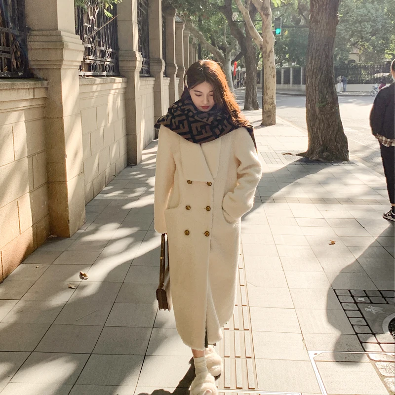 Fur One-Piece Cashmere Coat Women's Long Square Collar Winter New Lamb Fur Overknee Long Coat