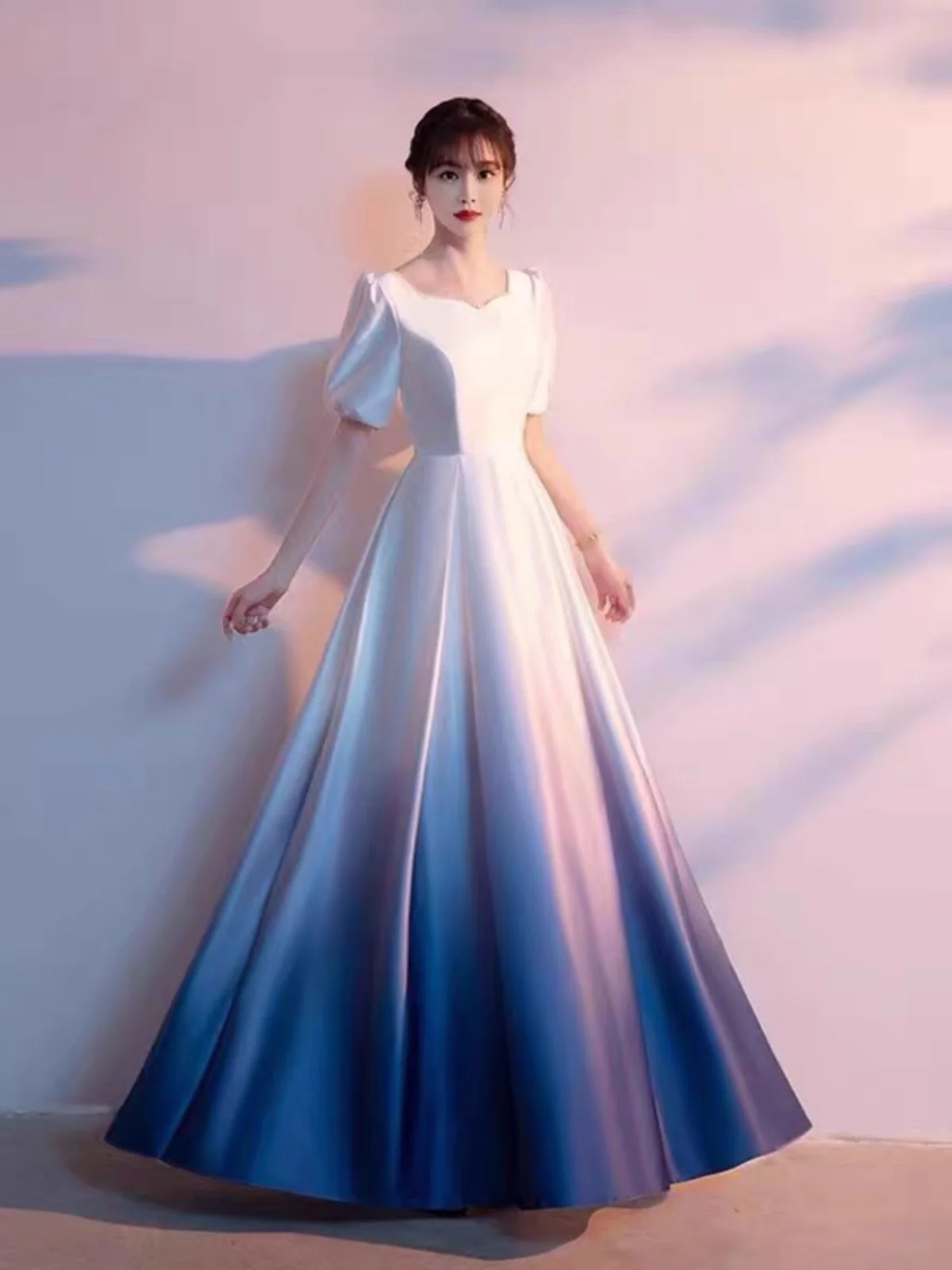  Богиня синий и белый градиент цвета показ подиума хора свадебное платье