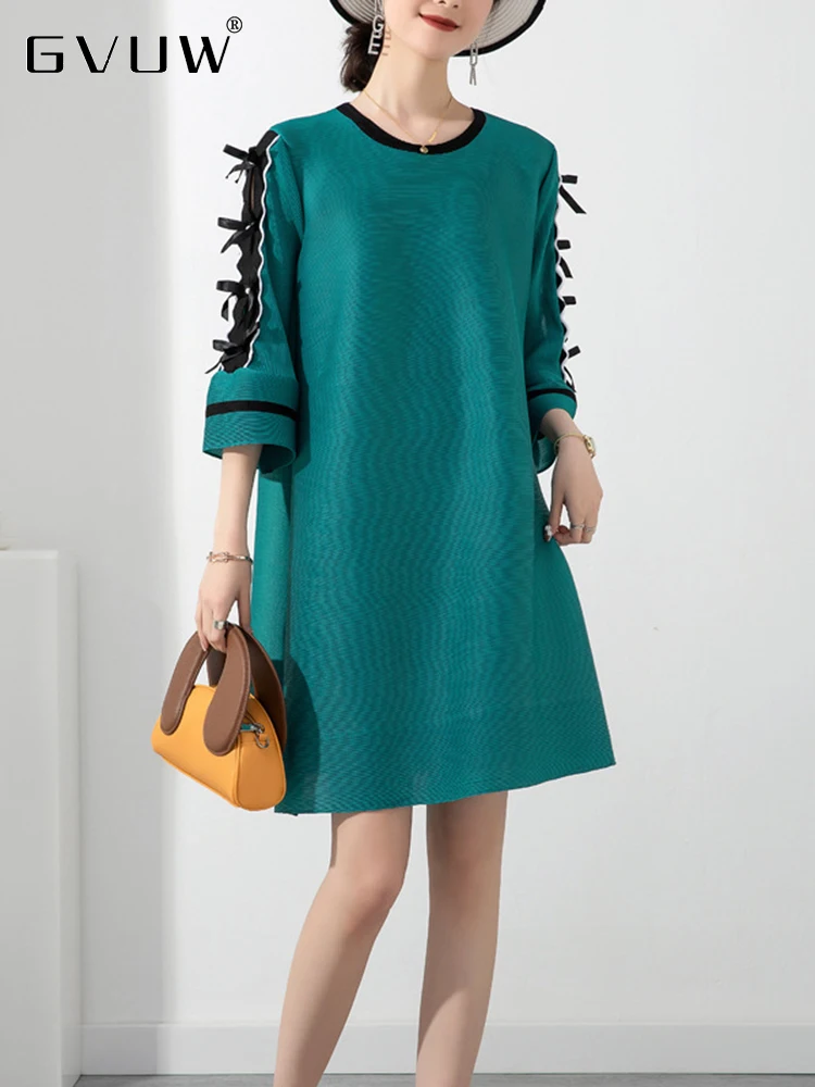 GVUW Appliques Pleated Women's Dress 2023 Autumn New O-neck Color Block Bell Sleeve Female Fashion Holiday Dresses Trend 17G1985