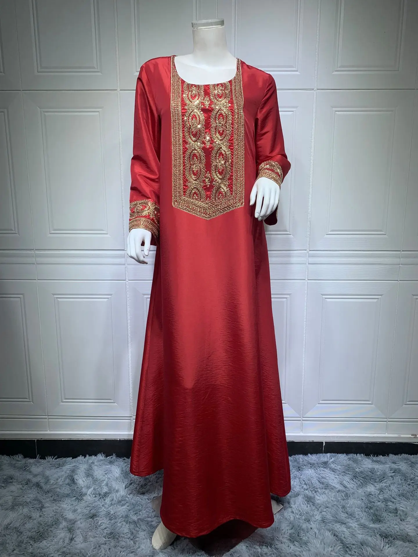 New Abaya Gold Silk Embroidered Sequins Middle Eastern Muslim Robe Dress Vestidos Arabes Dubai Y Turcos Moroccan Kaftan