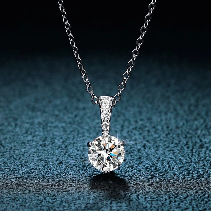 

Brand new 925 Silver Ladies Necklace Chain Excellent cut through diamond tested Moassonite 1CT carat boutique jewelry necklace