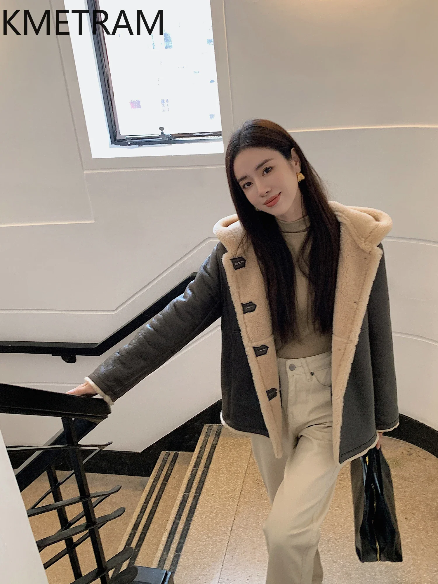 Женская шуба из натуральной мериносовой шерсти