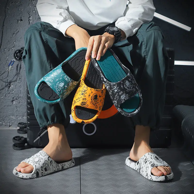 

Slipper male summer wear big size slipper personality fashion anti-slip home thick bottom space male high slipper