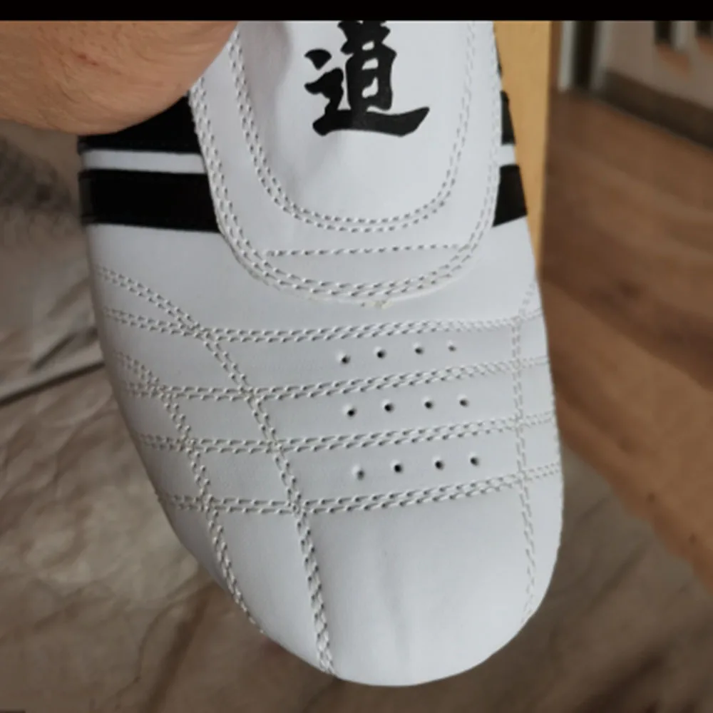 Мода Pu BreathableTaekwondo кроссовки Каратэ Кунг-фу Обувь Боевые искусства Спортивная