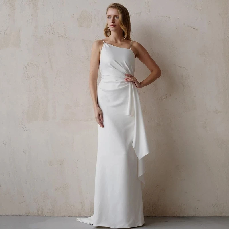 

Simple Sheath Wedding Dress 2022 Satin Spaghetti Straps Sexy Open Back Boho Bridal Gowns Princess Pleats Sweep Train Bride Dress