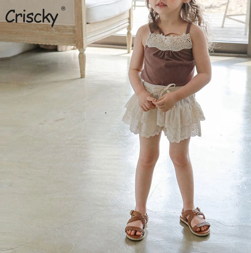 

Criscky Cotton Girls Vest Candy Kids Camisole Lace Crotch Children Tops Summer Baby Singlet Girls Undershirts Teenager Tank