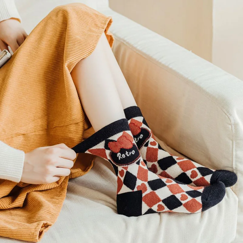 5 Pairs Keep Warm Socks Women Fashion Flowers Printed Print Wool Socks Cute Girl Style Kawaii Harajuku Streetwear Leg Warmers
