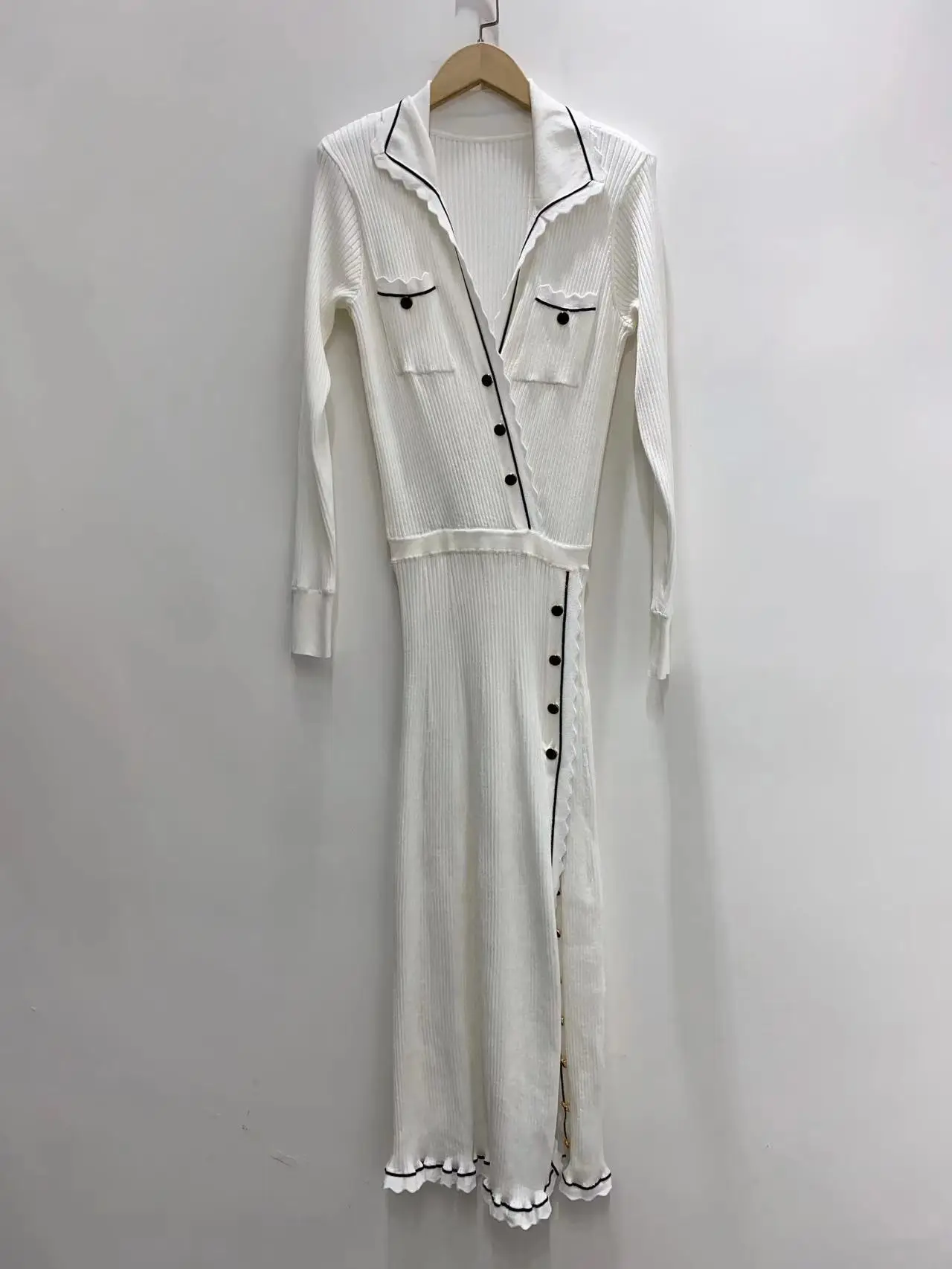 

Women Slit Ruffled Turn Down Collar Single Breasted Maxi Knitted Dress