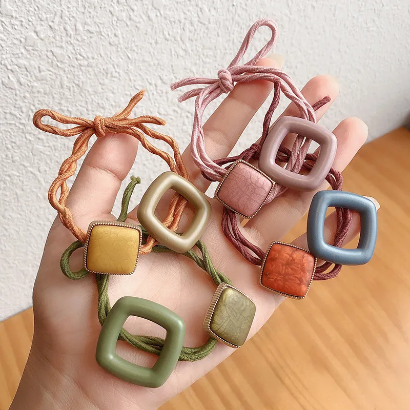 

Simple Hair Bands Square Small Hair Accessories for Girls Fresh Hollowed Out Temperament Tie Band Ties Rubber Woman Loop New