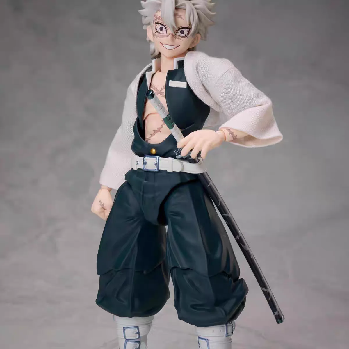 Фото Коллекционная подвижная фигурка Aniplex Buzzmod Demon Slayer Sanemi Shinazugawa Wind Hashira из ПВХ для взрослых, аниме-фигурка №4